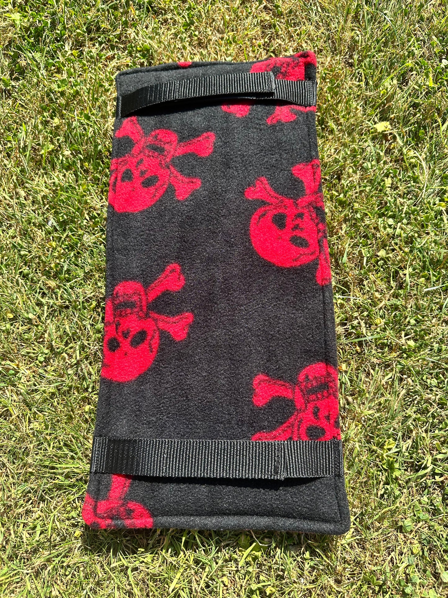 Miniature Sizes Skull & Cross Bones Roller Pad