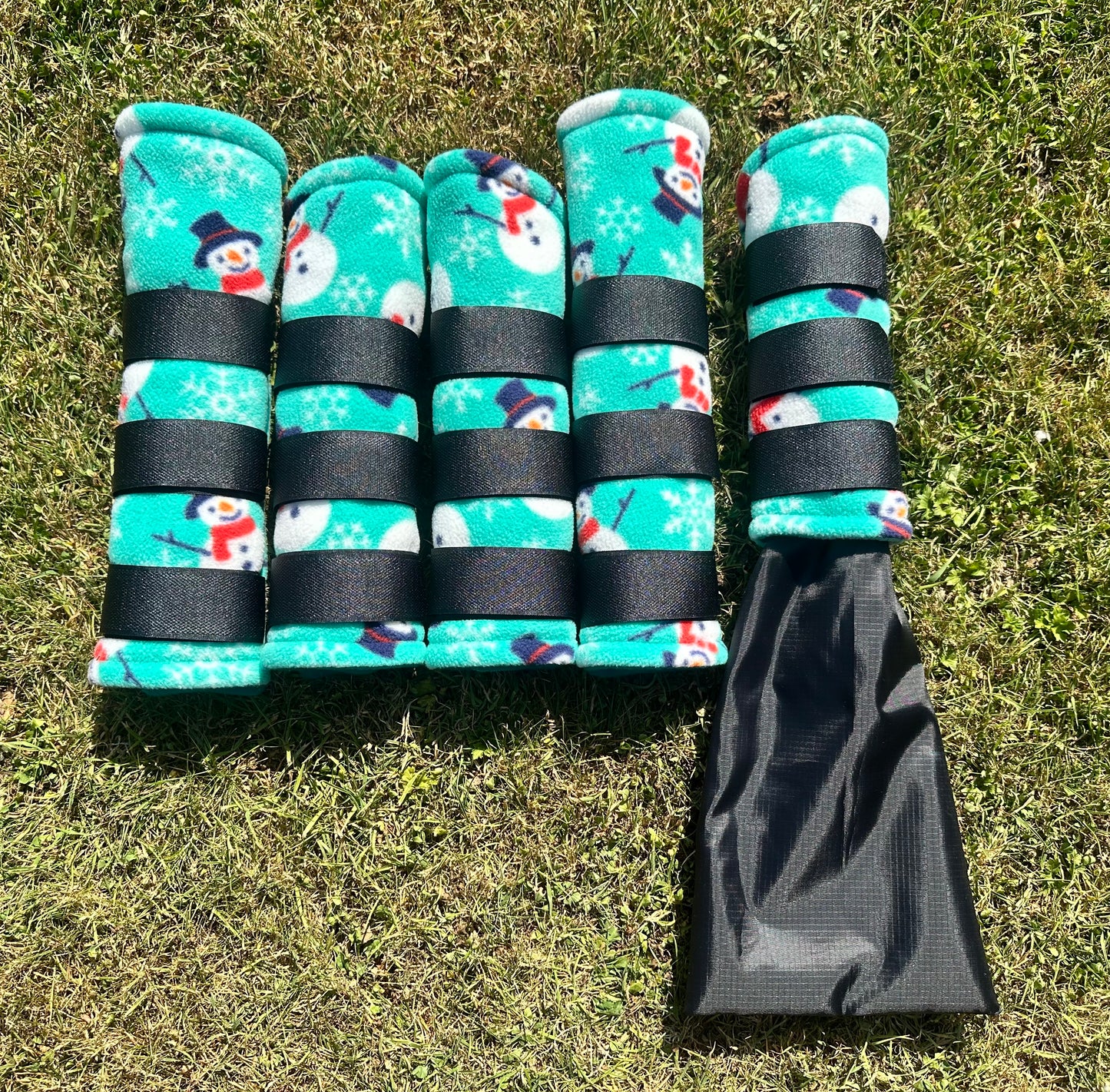 Miniature Fleece Mint Snowman Travel Boots & Tail Guard / Bag Set