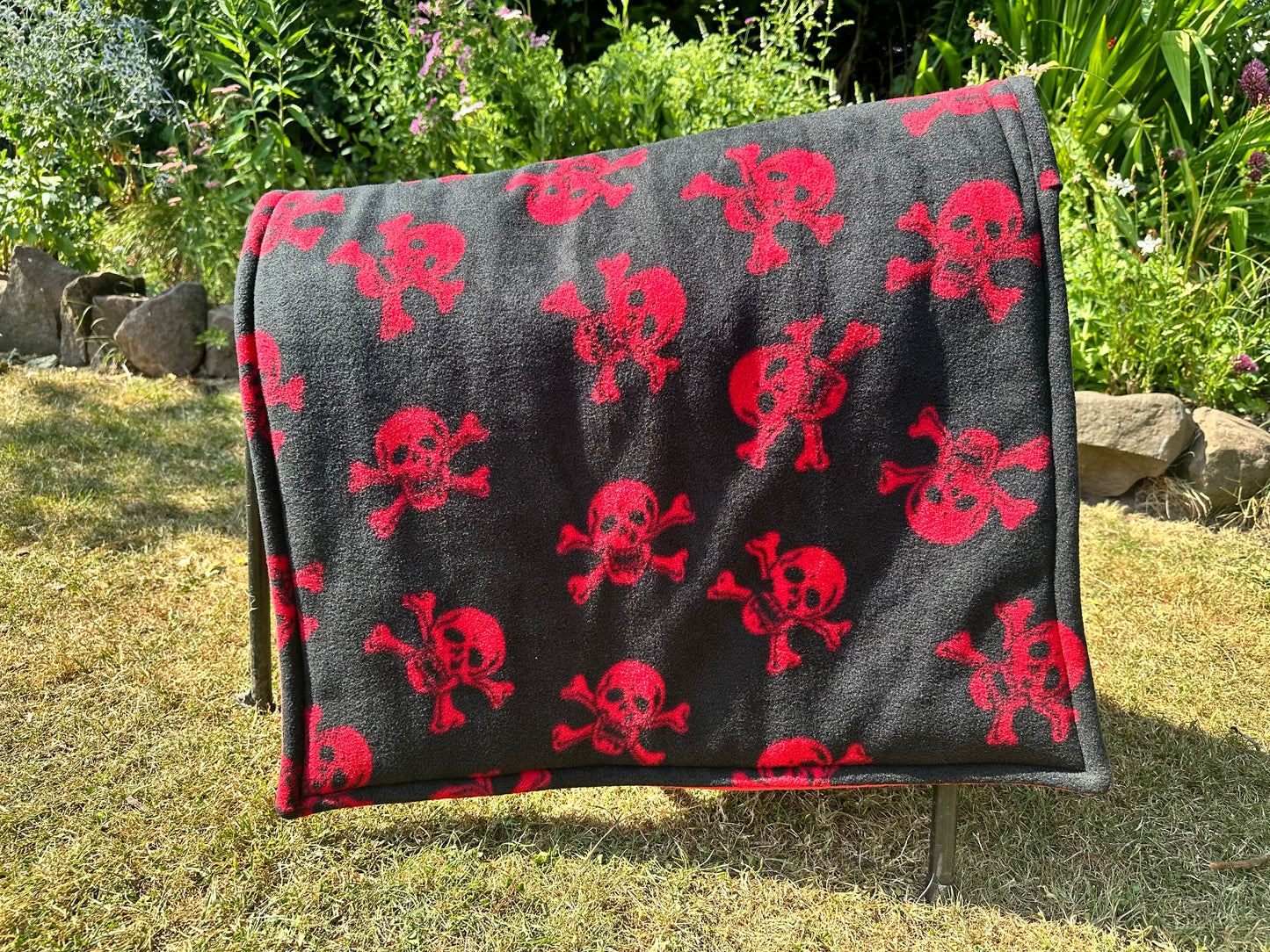Full Size Skull & Cross Bones Fleece Saddle Pad