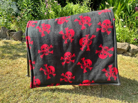 Full Size Skull & Cross Bones Fleece Saddle Pad