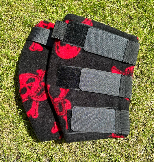 Cob Size Skull & Cross Bones Hock Boots