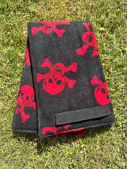 Pony Size Skull & Cross Bones Roller Pad