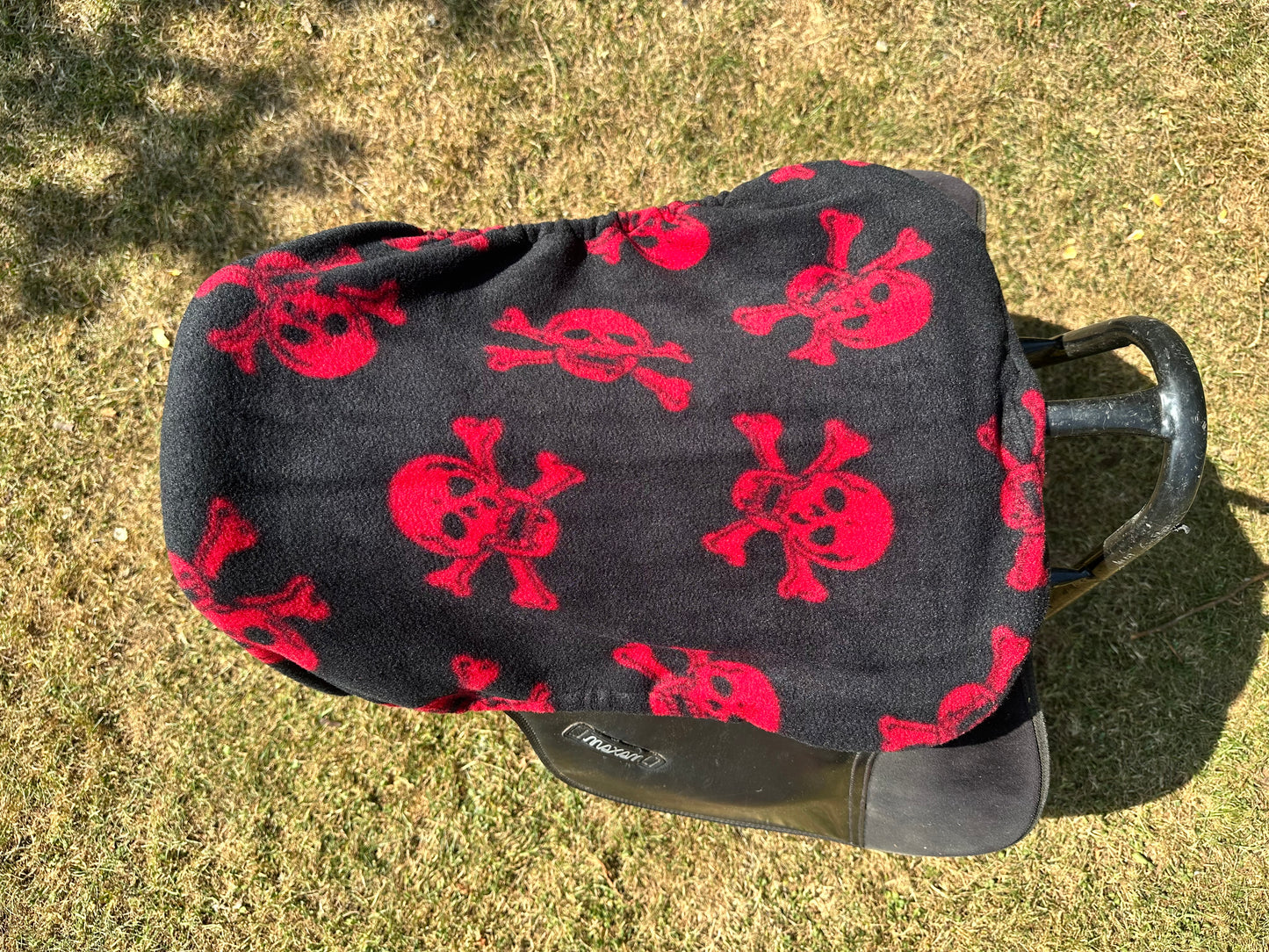 Small Skull & Cross Bones Seat Saver